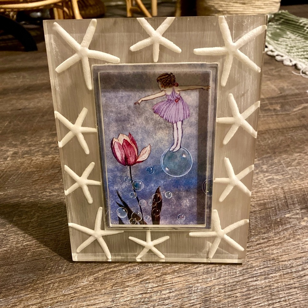 Vintage Vance Kitira Acrylic Frame 3 Dimensional Encased Starfish 4x6 Photo
